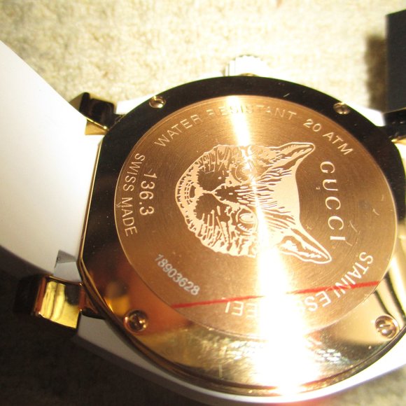 GUCCI DIVE NEW 40MM WHITE FELINE HEAD DIAL RUBBER MEN'S / UNISEX WATCH YA136322 - Picture 3 of 8